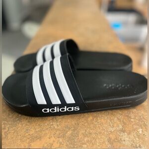 Adidas Men’s AQ1702 Slip On Open Toe Slide Slippers